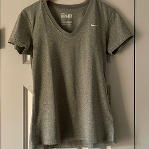 Nike Women's Gray Dri-FIT Top Size S